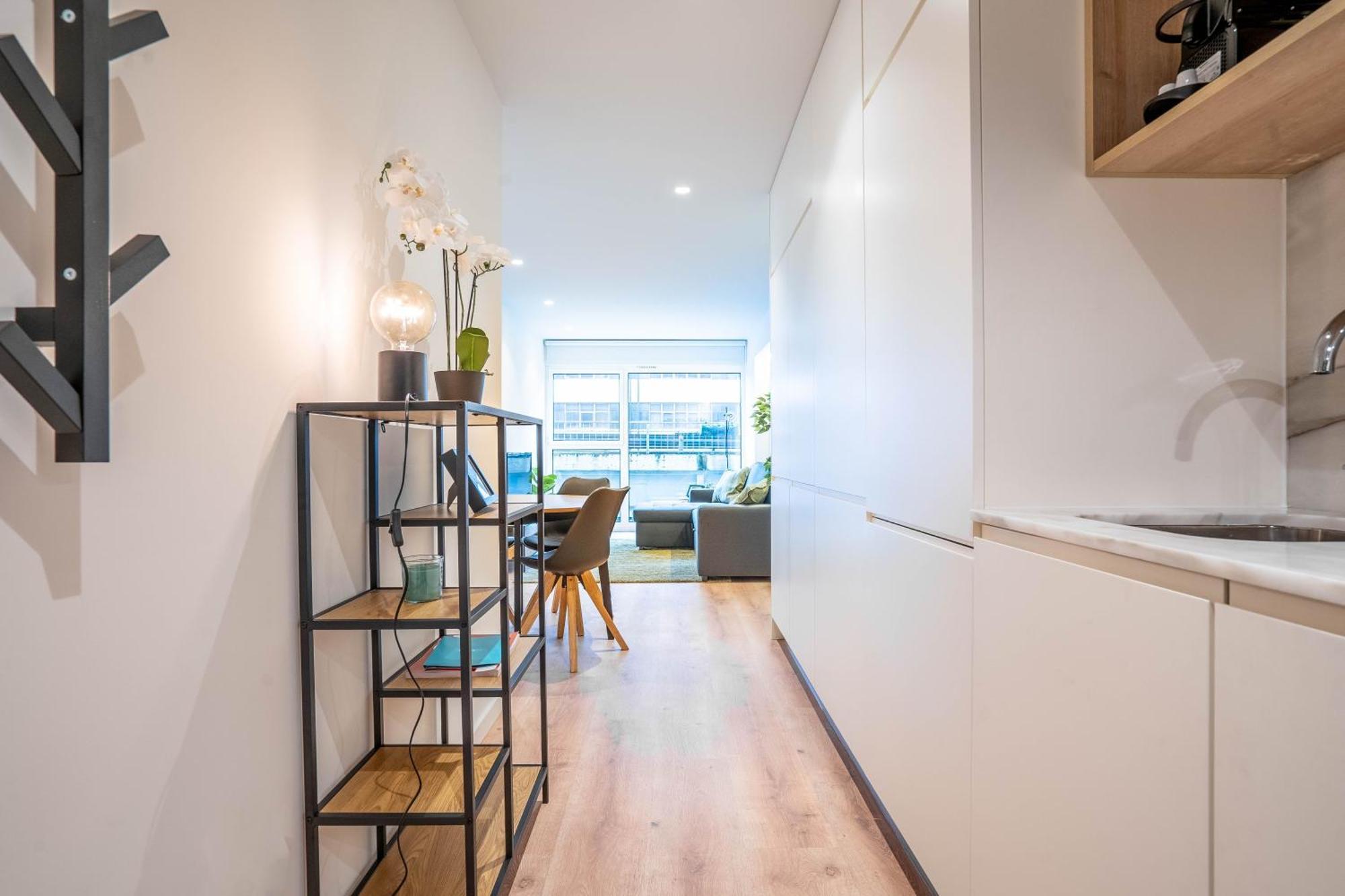 Trindade Bliss: 1Br W/ Free Parking By Lovelystay Porto Exterior photo