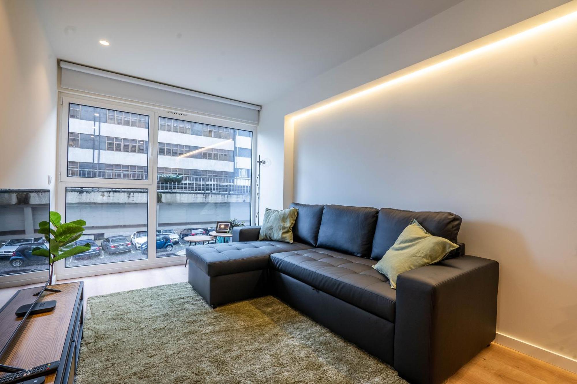 Trindade Bliss: 1Br W/ Free Parking By Lovelystay Porto Exterior photo