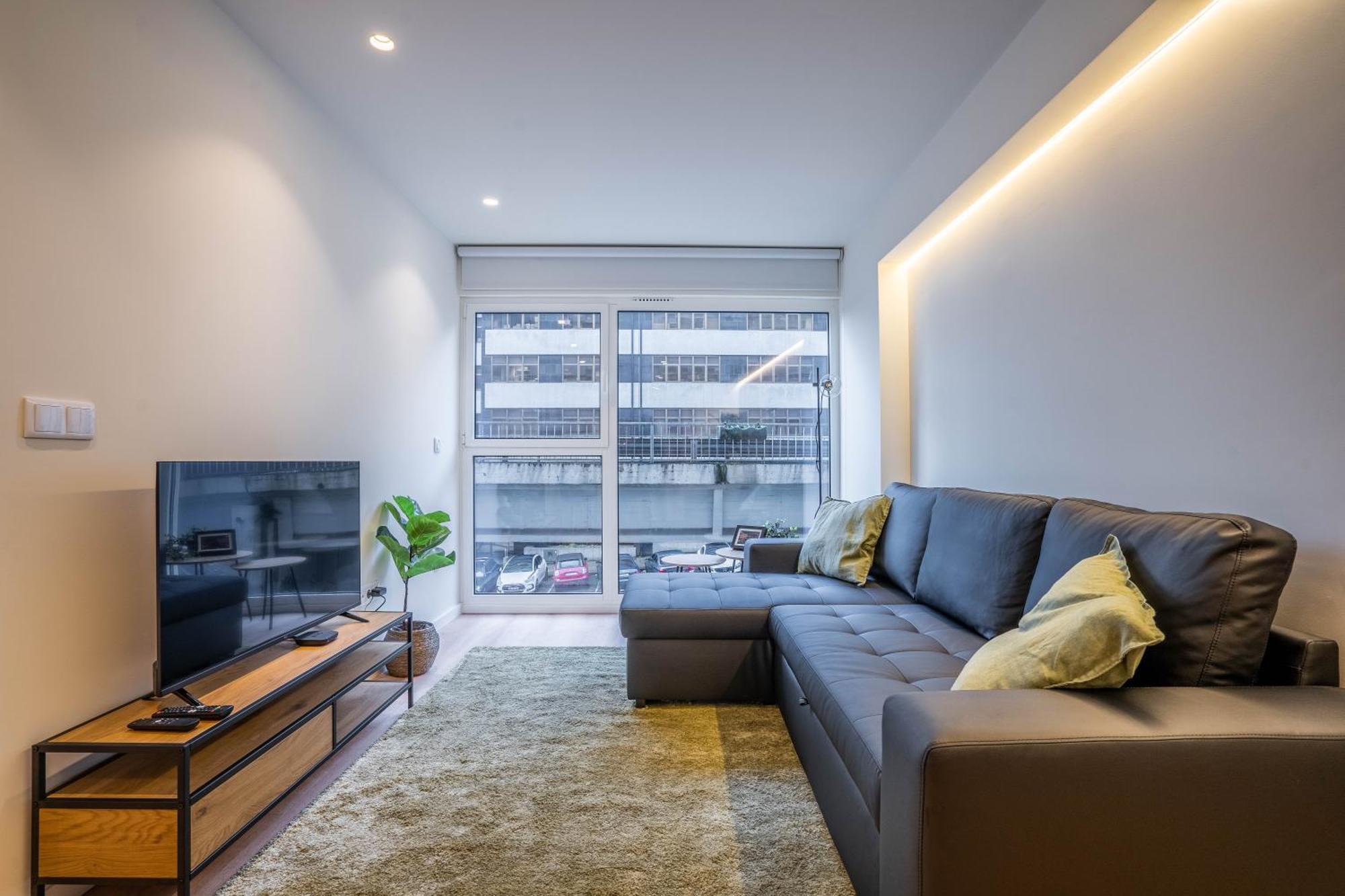 Trindade Bliss: 1Br W/ Free Parking By Lovelystay Porto Exterior photo