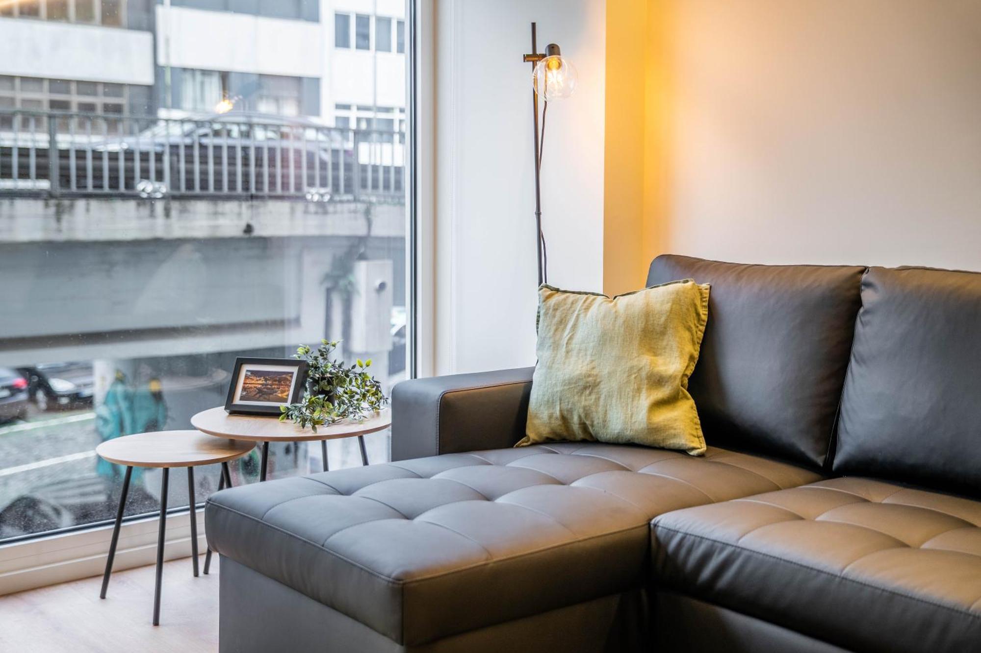 Trindade Bliss: 1Br W/ Free Parking By Lovelystay Porto Exterior photo