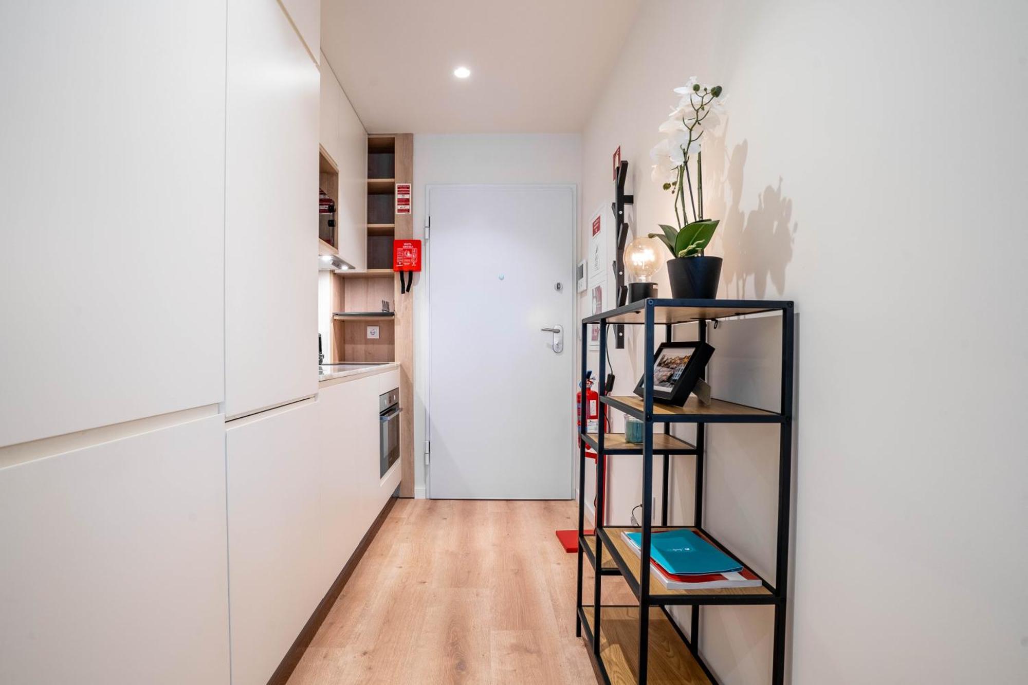 Trindade Bliss: 1Br W/ Free Parking By Lovelystay Porto Exterior photo